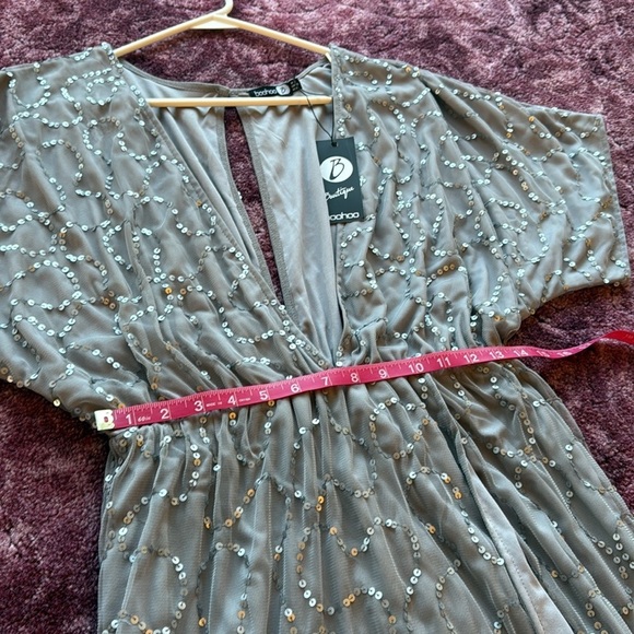 NWT Boohoo Boutique Gray Sequin Dress size 6 - Picture 10 of 10